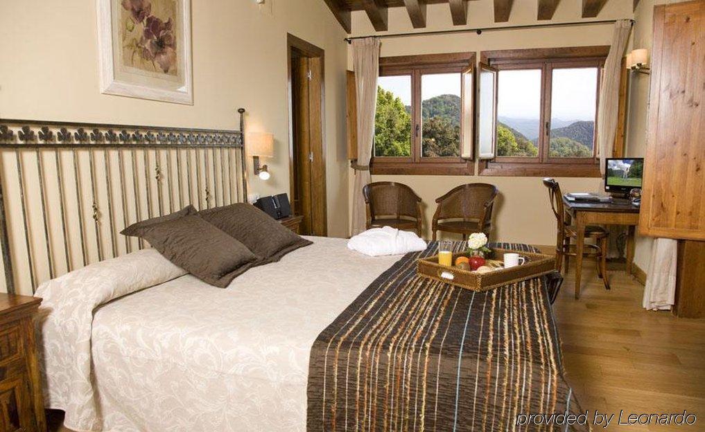 Hotel Restaurante El Ventos Sant Felíu de Pallarols 객실 사진