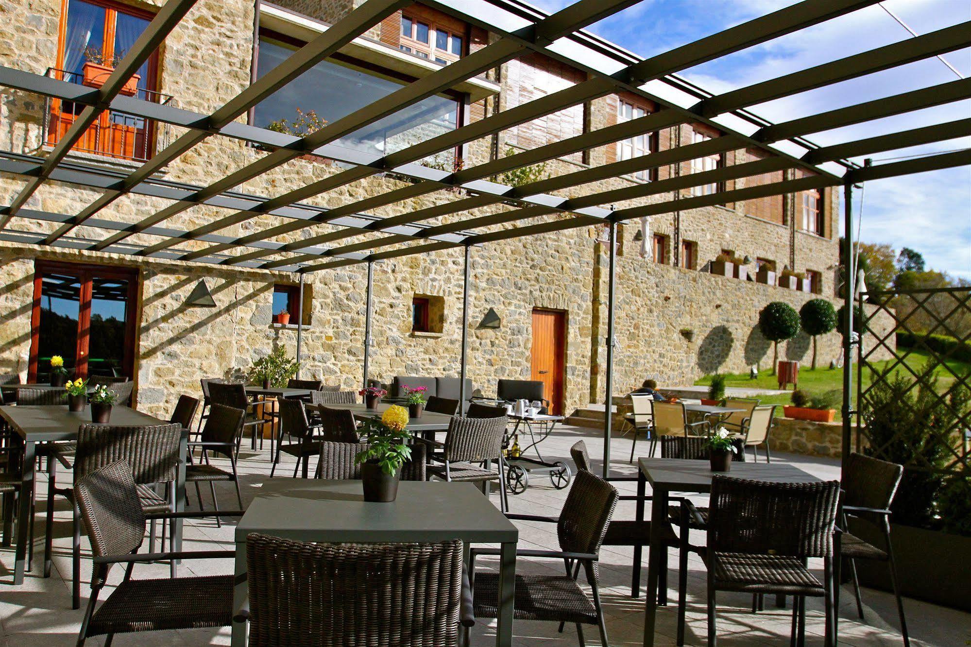 Hotel Restaurante El Ventos Sant Felíu de Pallarols 외부 사진