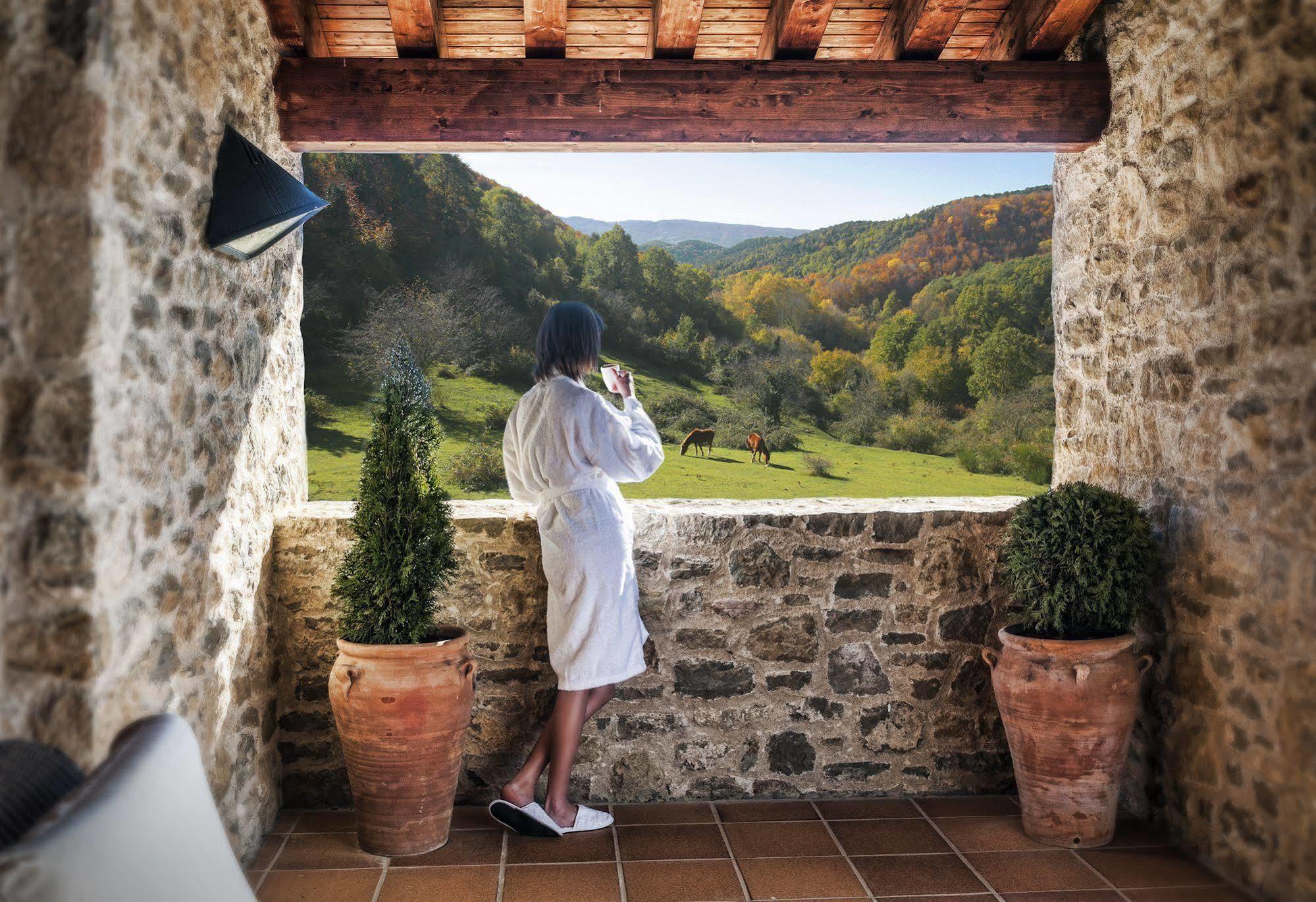 Hotel Restaurante El Ventos Sant Felíu de Pallarols 외부 사진