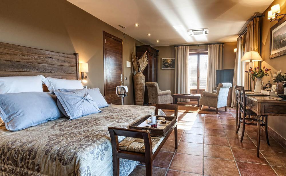 Hotel Restaurante El Ventos Sant Felíu de Pallarols 외부 사진